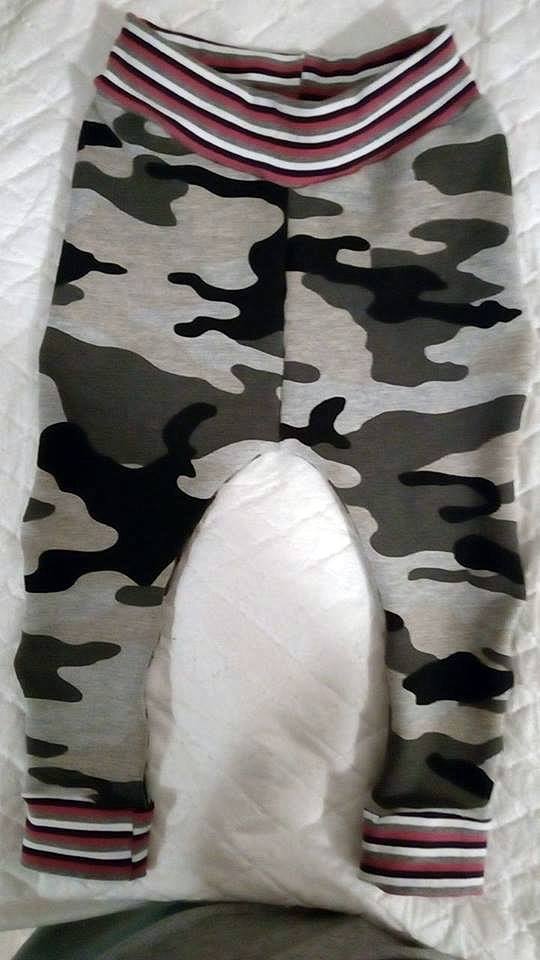 č.1 tepláky 